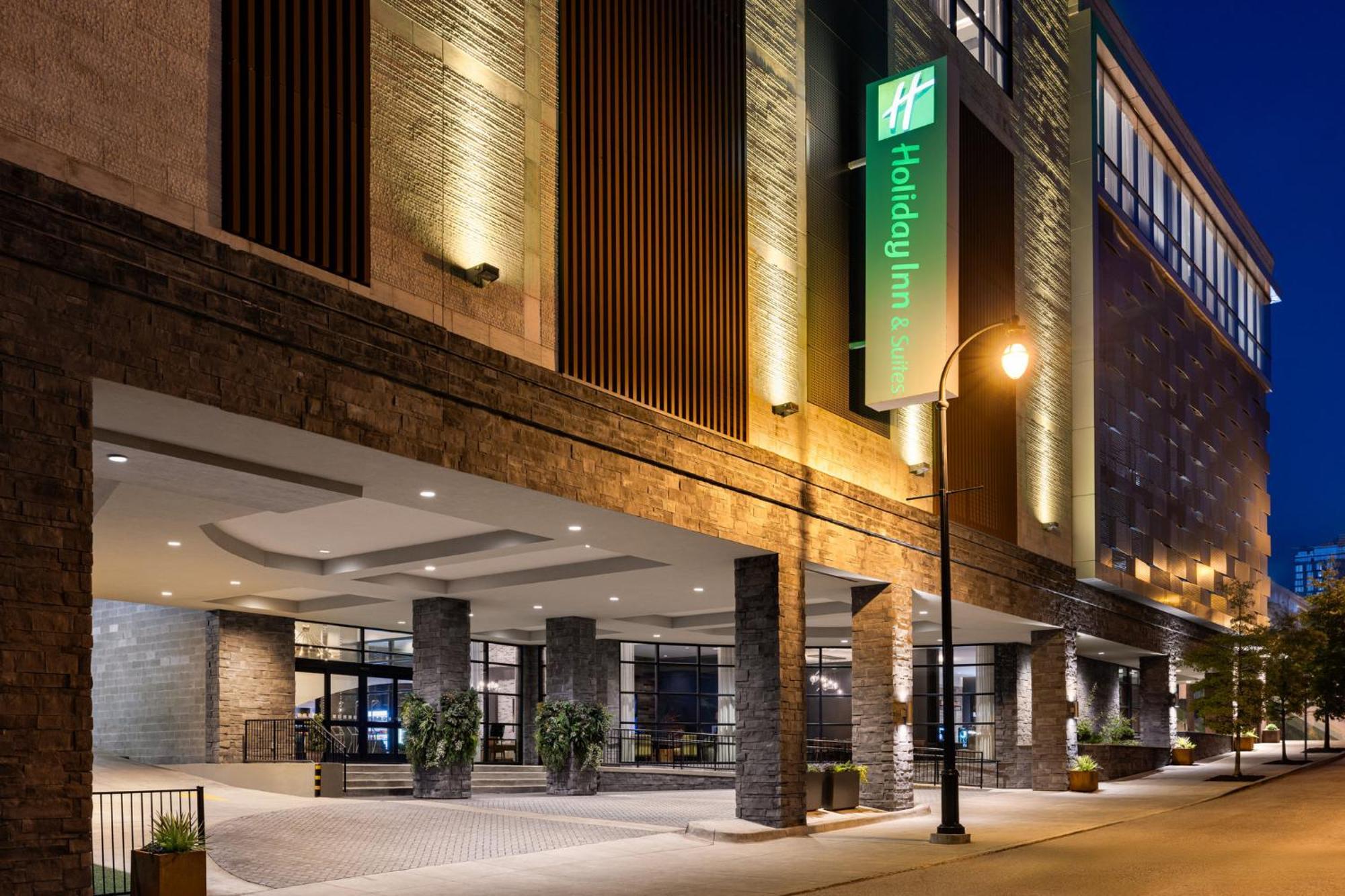 Holiday Inn & Suites Nashville Downtown Broadway Екстериор снимка