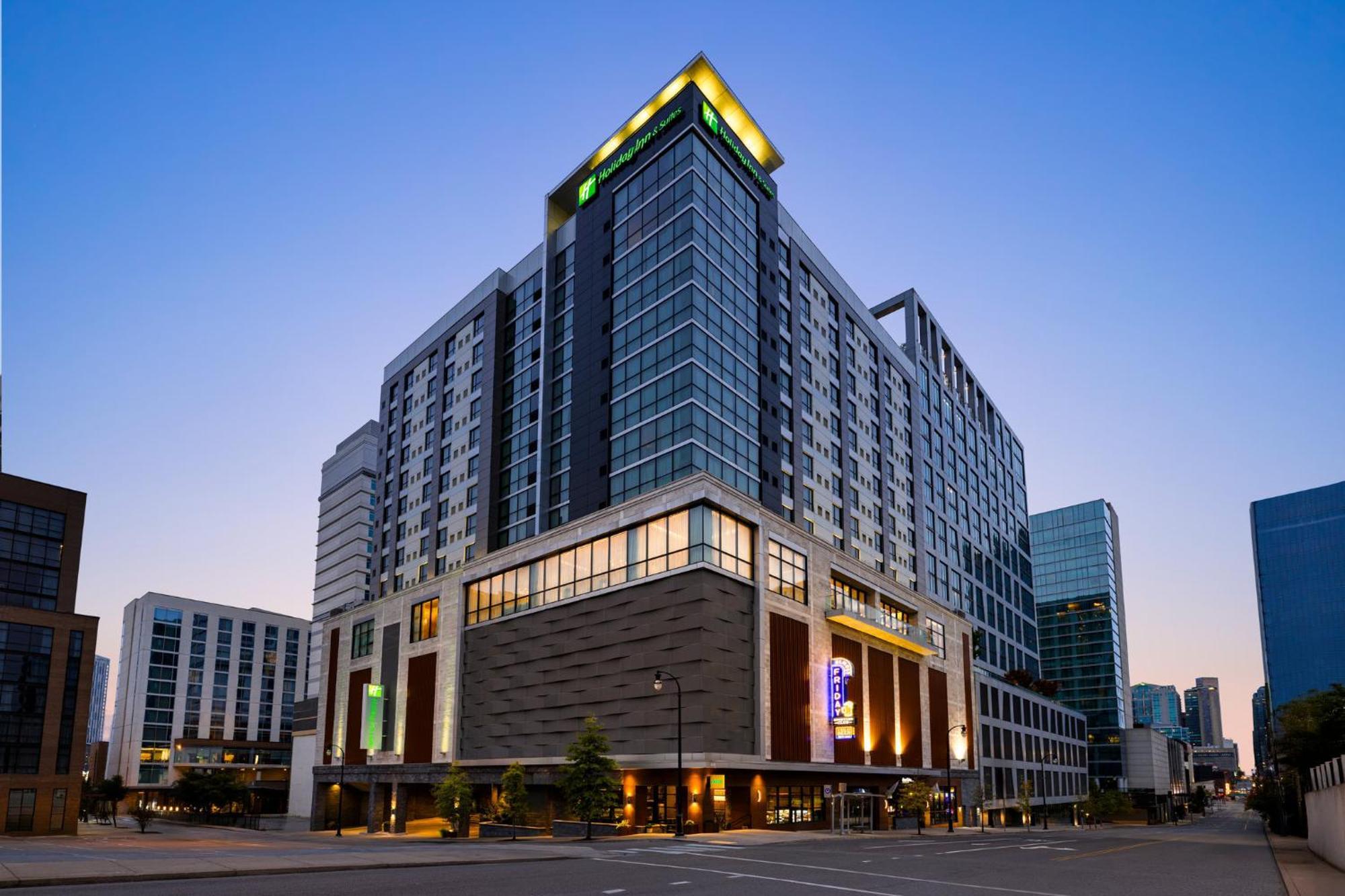 Holiday Inn & Suites Nashville Downtown Broadway Екстериор снимка